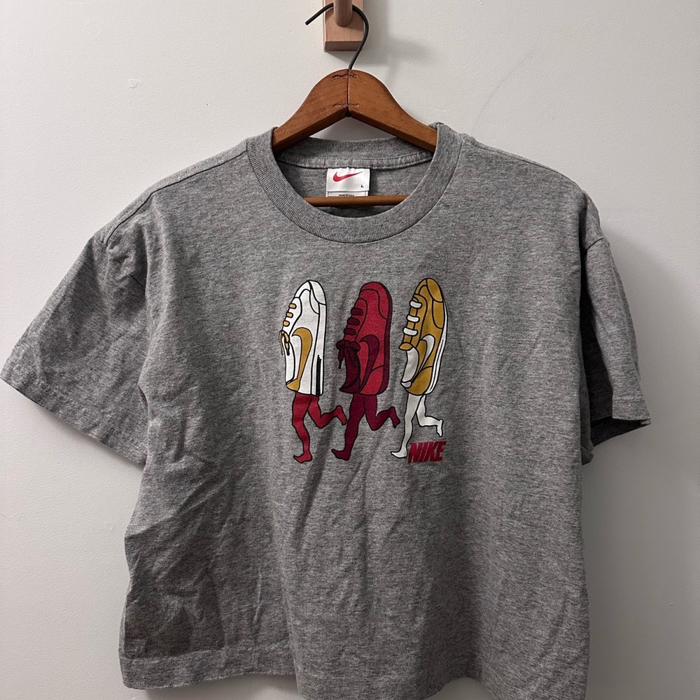 Nike Women’s Cropped Graphic Tee